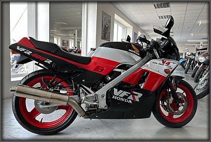 Honda VFR 400 R